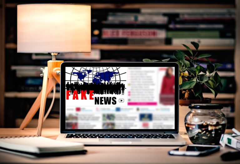 Check Fake! – How to recognize fake news?