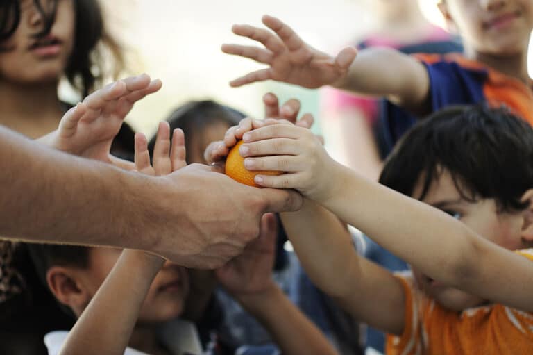 Ensuring Continuity in Education for Refugee Children: The Continugee Project