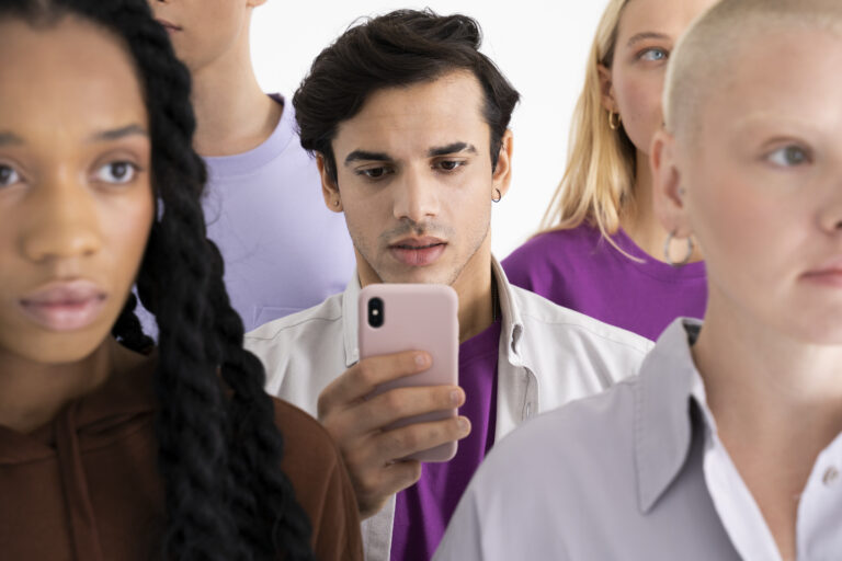 Browse Your Way Safely: Helping Young People Fight Fake News